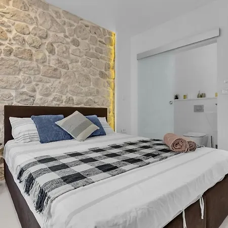 By The Sea - 21443 * Makarska