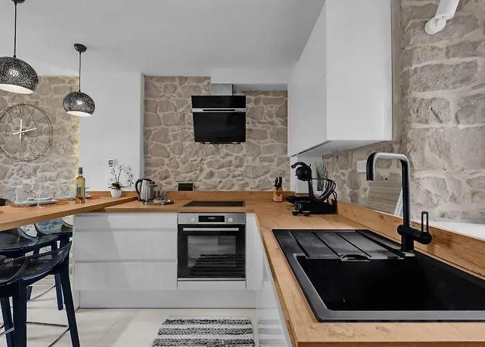 By The Sea - 21443 公寓