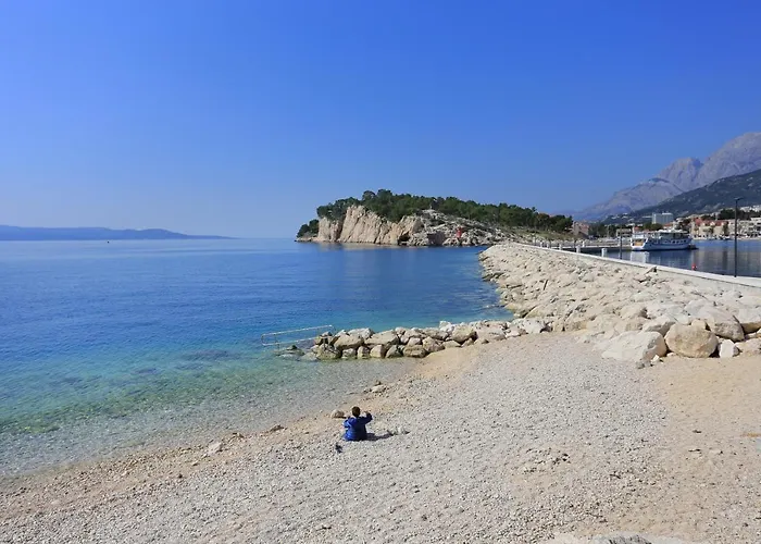 By The Sea - 21443 * 马卡尔斯卡