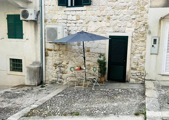 By The Sea - 21443 Makarska